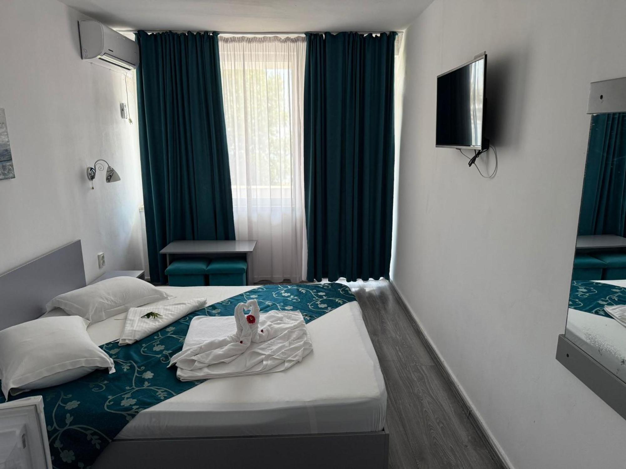 Hotel Minerva เอโฟริเอนอร์ด ภายนอก รูปภาพ